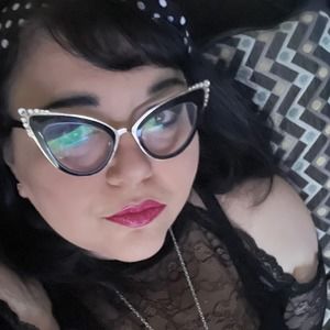 Meet your Posher, Lena